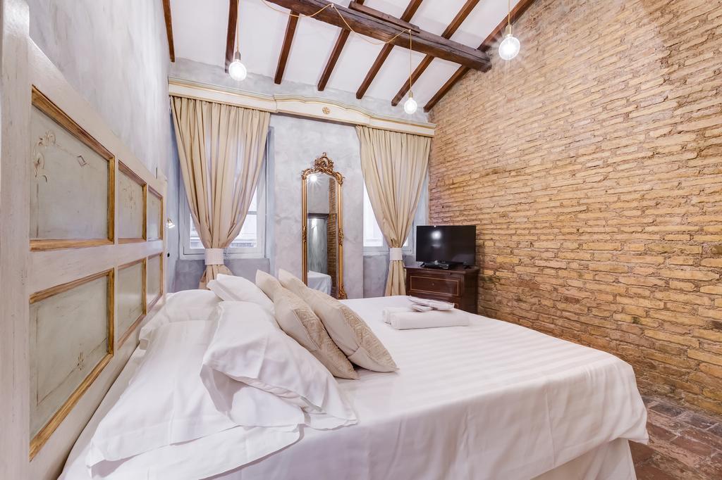 Colonna Suite - Rome Spanish Steps Suite & Spa ภายนอก รูปภาพ